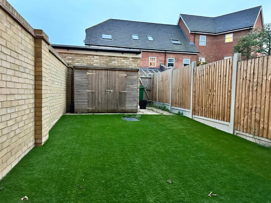 Serene Home Ideally Connected To Central London Bromley Exterior foto