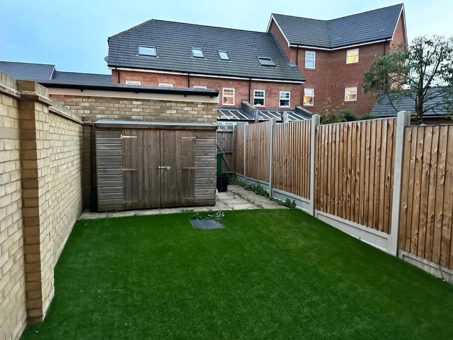 Serene Home Ideally Connected To Central London Bromley Exterior foto
